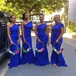 2023 아프리카 신부 들러리 드레스 로얄 블루 새틴 스프링 1 어깨 캡 소매 시골 정원 인어 공식 웨딩 파티 가운 플러스 사이즈 커스텀