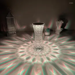 Masa lambaları Modern LED lamba USB şarj akrilik kristal lamba de mesa dokunmatik kontrol başucu ev dekor atmosfer gece ışığı