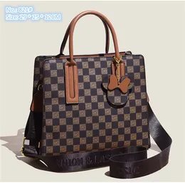 Wholesale ladies shoulder bags with 3 elegant colors three layers of leather fashion handbag large-capacity plaid tote bag Joker retro printed handbags 821#