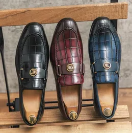 Svarta m￤n loafers skor krokodilm￶nster m￤n kl￤r sheos runda t￥ br￶llop m￤n skor zapatos de vestir hombre