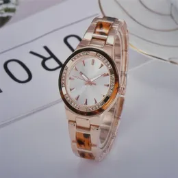 Montre de Luxe Womens berömda klockor i rostfritt stål super armbandsur keramiska kung diamanter kvinnor klockor236g