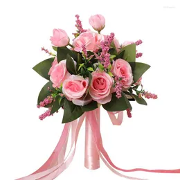 Kwiaty dekoracyjne sztuczna różowa jedwabna kreatywna biała róże panna młoda trzymająca na stole ślubne wzbudzone grupy Blush