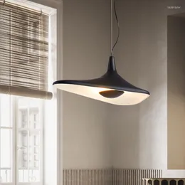 Lâmpadas pendentes Candelas de cozinha nórdica Designer de lâmpadas LED Designer criativo Stações de iluminação minimalista Decoração da sala de estar Lampara