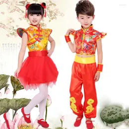 Indossare costumi tradizionali cinesi per bambini costume da ballo popolare moderno Cheongsam Hanfu Girls National Wushu Boy Team