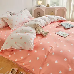 Sängkläder set jordgubbe set söt kawaii lakan för flickor barn sovrum dubbel täcke och örngott king tvillingstorlek