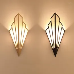 Vägglampa nordisk modern kreativitet e27 led triangel form sovrum sovrum lampor vardagsrumsstudie korridorbelysning fixturer luz