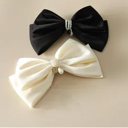 Ladies Elegancki Bowknot Pearl Bow Bok Sair Bok Side Boks Spring Clips for Women Girl Hair Akcesoria