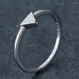 Cluster-Ringe Trendy Gold Silber Farbe Ehering Weiß Blau Opal Verlobung Dünnes minimalistisches Dreieck Kleiner Stein für Frauen Party