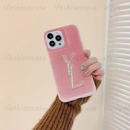 Fashion Furry Pink Wool Phone Case Designer Case Luxury Brand Gold Y Phonecase For iPhone 14 Pro Max Plus 13 12 11 Case 5 Colors Cover