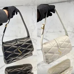 Lyxdesigner crossbody väska axel 2023 senaste le 57 topphandtag väska hobo koppling plånböcker kvinnor mens handväskor klassiska fyrkantiga quiltade overtock totes lammskinnsäckar