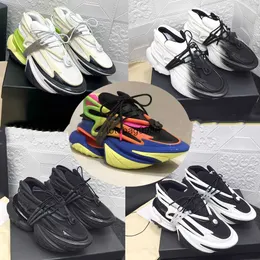 2022 Najnowsza jakość najnowsza moda buty kosmiczne mężczyźni designerskie buty swobodne buty jednorożca bawełniane metaverse Treakers Treakers Runner Outdoor Sport