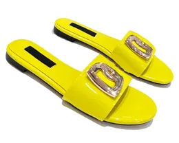 Designerinnen Frauen Gold Schnalle Slipper Leder Slider Flacher unten schwarzer Großhandelspreis atmungsaktiv flach Strandschuhgummi-Außensoale Sechs Farben mit Kastengröße 35-42