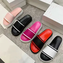 Designer Platform Slide Sandals Mens Oversized Hybrid Signature Slippers Striped Letters Sandal Black Red Fashion Flats Rubber Slipper Top Quality With Box 321