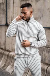 Męskie ścieżki dla mężczyzn długie rękawy Striped Indywidualny garnitur na jesień/zimę 2022 Europa i Ameryka Casual Sports Tracksuit