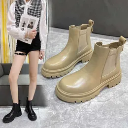 Botas quentes Martin Autumn e inverno Novo calcanhar de espessura de alto salto alto solo solto leve Chelsea Short 221224