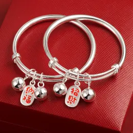 أساور الطفل الجميلة S999 Silver Sitrie Wealth و Good Fortune Bells Barcellets Bracelets for Baby Kids Hight Birthday Gift