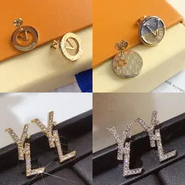 Orecchini in oro 18k oro designer di marchi di lusso Studia lettere Stampare Dangle Hoop geometrica esagerata da donna Nappel Crystal Pearl Earring Wedding Party Gift GEGHERLRY
