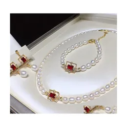 Brincos Colar Habitalo Habitalo 67mm White Natural água doce Bracelet Red Cz Sqaure Acessórios lindos de jóias para mulheres Drop Dhynl