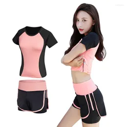 Roupas de ginástica 2022 2pcs Esportes Sports Sportswear Yoga Set tracksuit para mulheres calças curtas Top Fitness Suits Sport