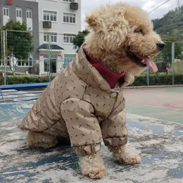 Letter Gedrukte huisdierlagen kleine hondenkleding puppy teddy schnauzer winter bovenkleding mode warme huisdier designer jassen