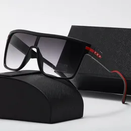 Designer Lente Clear Lente Sunglasses Homens de luxo ￓculos de ￳culos polar￳ides polarizados Tons ao ar livre Moda Classic Personalidade Eyewear