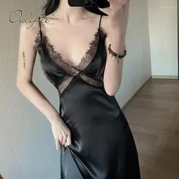 Vestidos casuais ordifree 2022 Summer mulheres cetim vestido de cetim vintage spaghetti tira de seda traseira renda preta festeira sexy sexy