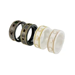 新しいLuxurys Designers Letter Ceramics Rings for Mens Womens Fashion Designer贅沢な手紙カップルリングジュエリー女性男性