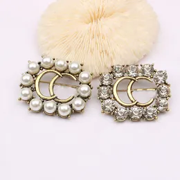 Brooch Pearl Womens Vintage Designer Brand Double G-Letter Rhinestone Crystal Metal Broochs Suit Laple Pin Fashion Jewelry Accessories Gifts