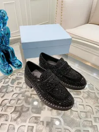 신발 P05 디자이너 최고 버전 수제 커스텀 2022 새로운 Prajia Ladies Single Shoes