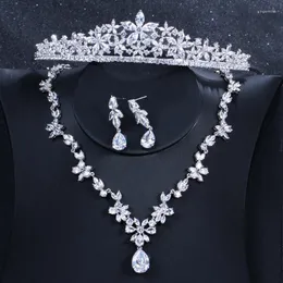 Halsbandörhängen Set ThreeGraces 3PSC Elegant Cubic Zirconia Bridal Wedding och Crown Tiara Jewelry for Women Accessories TZ814