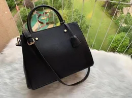 2022 Women Handbag Counter Counter Facs Luxurys Designers Black Hand Handbags Crossbody Wallet Clutch Womens Louiseities Viutonities bage bage
