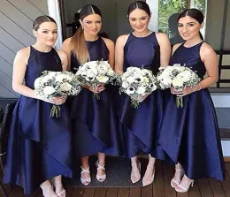 Blue Navy Brautjungfernkleider Satin Juwel Hals ärmelloser hoher Low Beach Plus Size Hochzeit Gästekleider benutzerdefinierte formale Abendkleidung