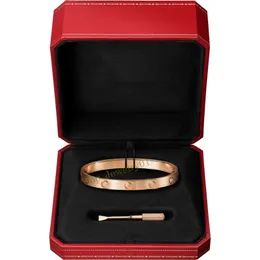 Gold graviertes Armband, personalisierter Armreif, Designer-Schmuck, hochwertiger Schmuck, Material aus Titanlegierung, schweißbeständig, lichtbeständig, Damen lieben Armbänder