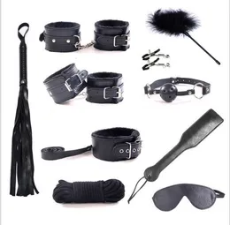 Articoli di bellezza sexyLady Manette Frusta Collare Bavaglio Morsetti per capezzoli Corda Bdsm Bondage Set Giocattoli erotici per coppie Donne Anale Butt Plug Coda