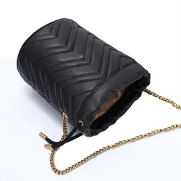 품질 버킷 가방 둥근 어깨 가방 소녀 드로링 퀼트 지갑 진짜 가죽 지갑 고급 핸드백 레이디 휴대 전화 pock270b