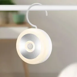 Nattlampor Lamp rörelse sensor Ljus LED USB -avgiftsbelaglig toalett WC Kök sovrum hängande strålkastare skåp barn läsbord