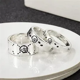 925シルバーデザイナーラブハートリングメンメンスネークリングハイエンド品質のカップル結婚指輪ボックス男性と女性デザイナーバグ