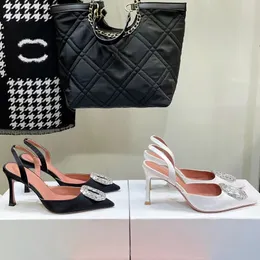 2023 Designer Colore puro Punta a punta Pantofole diapositive Donna Lusso 100% pelle Tomaia con trapano ad acqua Tacchi alti Sandali da donna sexy Indietro Scarpe laterali scavate taglie 35-40