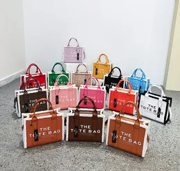 Bolsa de designer de luxo bolsas de ombro de qualidade m feminino de alta moda carteiras embreagem bolsas de couro cruzado