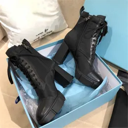 2023 Designer Woman Fashion Boots Leather and Nylon Fabric Booties Women Ankle Biker Australia Winter Sneakers Storlek US 4 -10