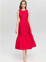 Casual Dresses Red RoosaRosee Luxury Floral Embroidery Hollow-out O-neck Sleeveless Dress Midi Women Designer Autumn 2022 Vestidos Robe