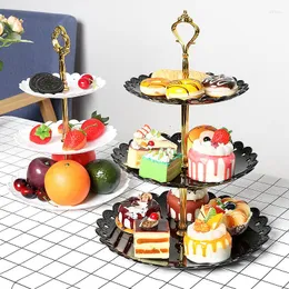 Tallrikar 1 PC Cake Stand 3 lager Plate Cupcake Christmas Party Fruits Dessert Holder Wedding Birthday Patera Na Ciasto