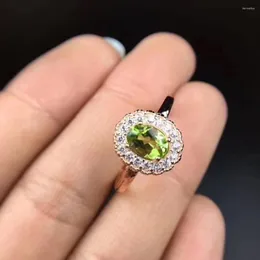 Küme halkaları doğal yeşil peridot mücevher yüzüğü s925 gümüş olivin güzel klasik daire yuvarlak kız kadın partisi hediye takı takı