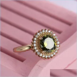 Küme halkaları küme halkaları narin kadın moda mücevher goldplated ring oval zeytin yeşil yuvarlak zirkon düğün partisi sevgililer da dhvxy