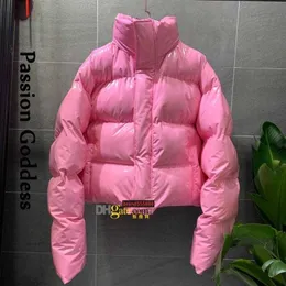 LuxuryWomen's Down Parka Winter Women Bright PU Pink Puffer Jacket Thick Bubble Coat Zipper Parka in pelle lucida Capispalla Stand collar Loose