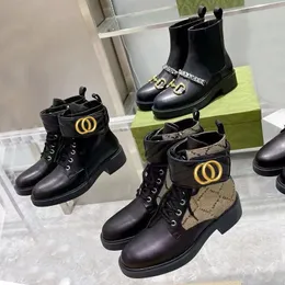 Outono inverno moda botas com cadarço mulher zíper flat bota de tornozelo cinto de viagem de metal couro senhora letra preto macio couro feminino sapatos de grife tamanho grande 35-42 com caixa