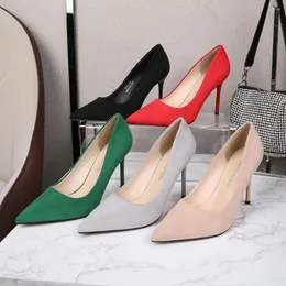 Kleidschuhe Große Größe 46 Pumps Frau 9 cm Stilettos High Heels Damen 2022 Spitze Zehen Flock Prägnante Arbeit Frauen Büro Grün