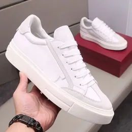 Designer Scarpe casual da uomo pelle bovina tomaia fodera in pelle di pecora Sneaker di lusso da uomo Appartamenti Moda sport all'aria aperta