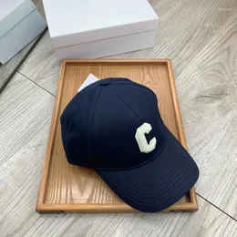 Ball Caps klasyczny styl Trend męski i damski letnia baseballowa czapka bawełniana z naklejki w kształcie litery C Frosted Retro Sun Hat