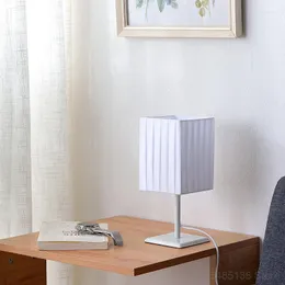 Tischlampen, europäische minimalistische Schmiedeeisen-Lampe, einfache Mode, Persönlichkeit, Wohnzimmer, Arbeitszimmer, Büro, Schlafzimmer, Nachttisch-Dekoration